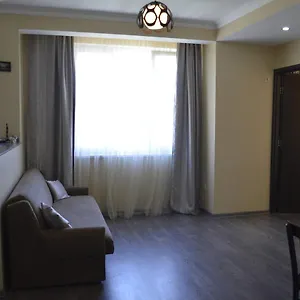https://apartment-near-park.batumihotels.net